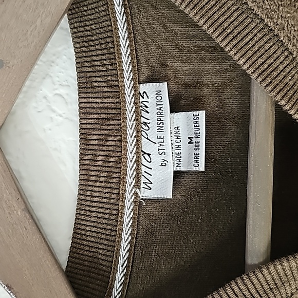 Wild Palms Oversized Sweater - Picture 4 of 4